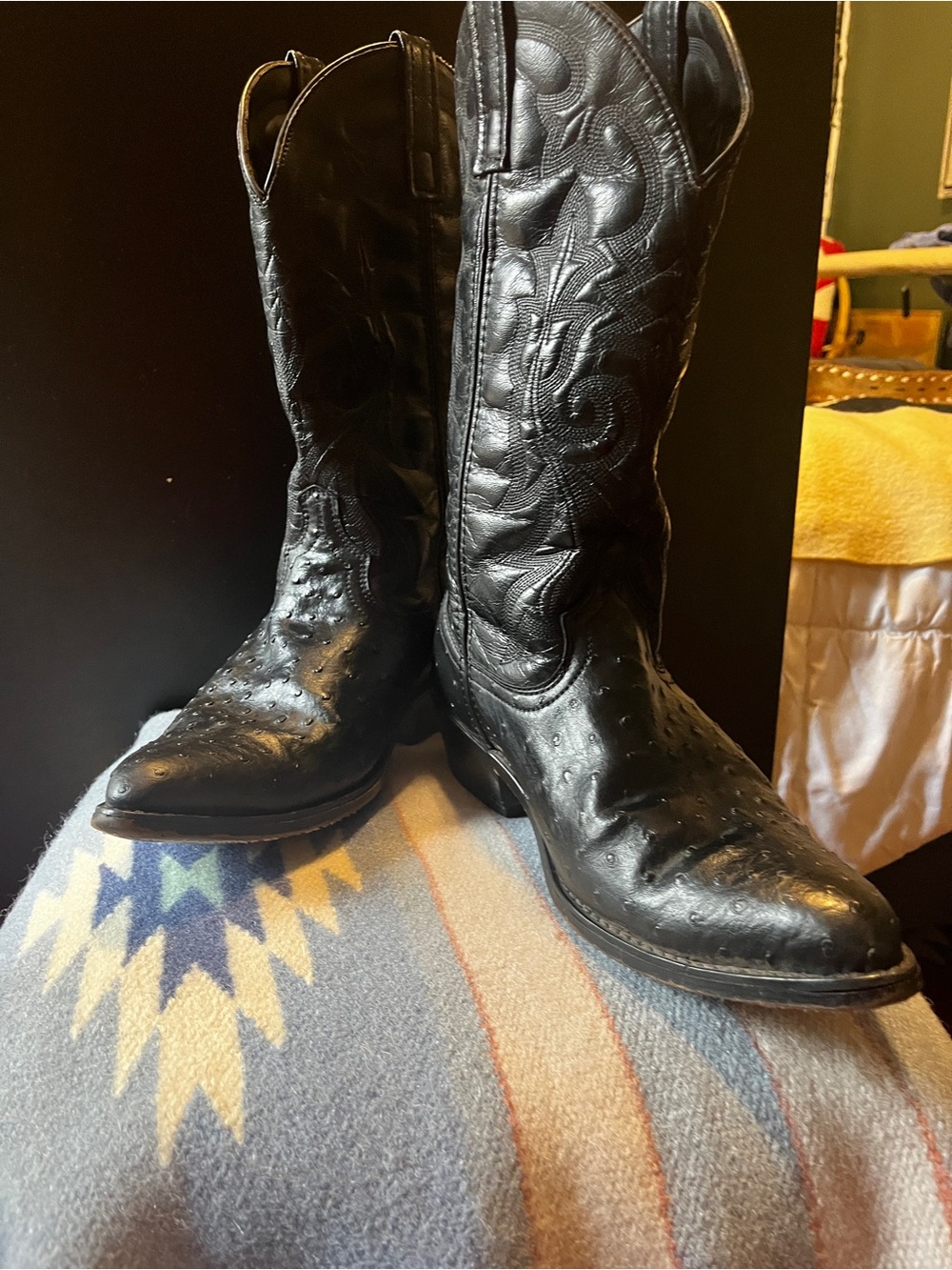 Laredo  Classic Black men’s  Western ostrich design  Cowboy Boots